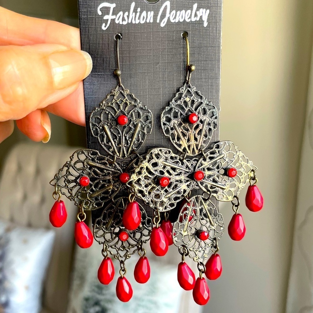 Fashion beaded chandelier statement earrings set